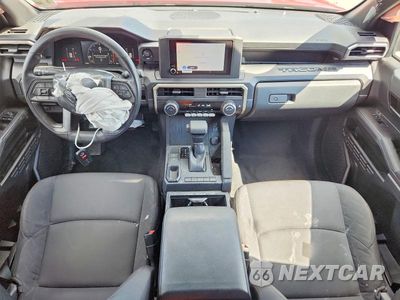Zdjęcie 8 z 12 samochodu: 2025 TOYOTA TACOMA SR VIN:3TYKD5HN1ST018795 - miniatura