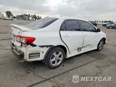 Trzecie zdjęcie samochodu z tyłu: 2013 TOYOTA COROLLA S VIN:5YFBU4EE8DP192434 - miniatura