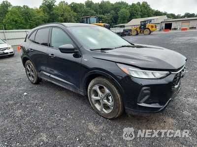 Czwarte zdjęcie samochodu z boku: 2024 FORD ESCAPE ST LINE VIN:1FMCU9MN6RUA78036 - miniatura