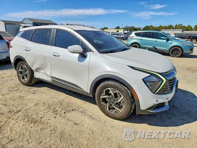Czwarte zdjęcie samochodu z boku: 2023 KIA SPORTAGE LX VIN:KNDPU3AF0P7101922 - miniatura