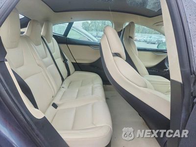 Zdjęcie 10 z 12 samochodu: 2019 TESLA MODEL S VIN:5YJSA1E20KF330571 - miniatura