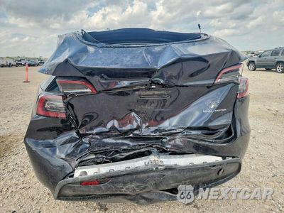 Zdjęcie 6 z 12 samochodu: 2025 TESLA MODEL Y VIN:7SAYGDEE7SA370165 - miniatura