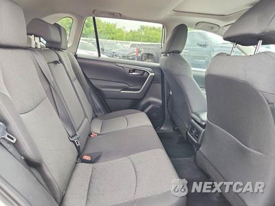 Zdjęcie 10 z 13 samochodu: 2021 TOYOTA RAV4 XLE VIN:2T3P1RFV3MC219475 - miniatura