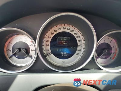 Zdjęcie 9 z 12 samochodu: 2014 MERCEDES-BENZ C 250 VIN:WDDGF4HB3EA945915 - miniatura