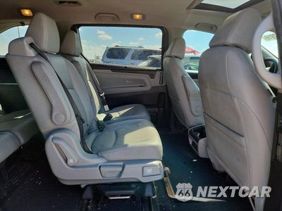 Zdjęcie 11 z 14 samochodu: 2018 HONDA ODYSSEY EXL VIN:5FNRL6H73JB102480 - miniatura