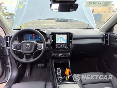Zdjęcie 9 z 14 samochodu: 2026 VOLVO XC40 PLUS VIN:YV4L12UC5T2790699 - miniatura
