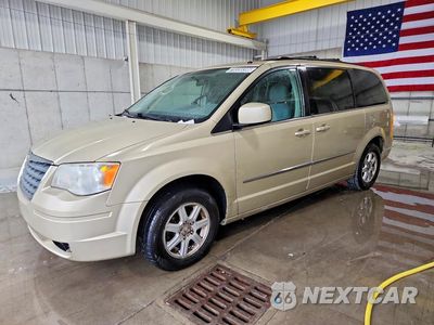 2010 CHRYSLER TOWN & COUNTRY TOURING 2A4RR5D1XAR271680 - główne zdjęcie licytacji z USA - miniatura