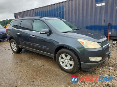 Czwarte zdjęcie samochodu z boku: 2011 CHEVROLET TRAVERSE 2LT VIN:1GNKVJED5BJ294088 - miniatura