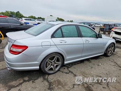 Trzecie zdjęcie samochodu z tyłu: 2009 MERCEDES-BENZ C 63 AMG VIN:WDDGF77XX9F210386 - miniatura