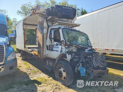 Czwarte zdjęcie samochodu z boku: 2011 FREIGHTLINER M2 106 MEDIUM DUTY VIN:1FVACWDT7BDBD8040 - miniatura