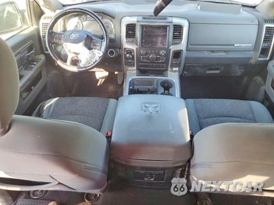 Zdjęcie 8 z 13 samochodu: 2018 RAM 1500 SLT VIN:1C6RR7LG2JS257060 - miniatura