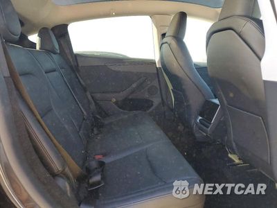 Zdjęcie 11 z 13 samochodu: 2026 TESLA MODEL Y VIN:7SAYGDEE7TF328406 - miniatura