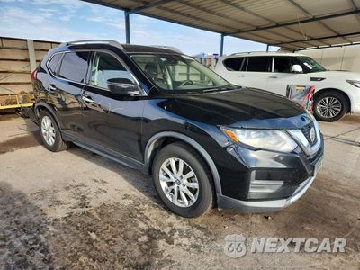 Czwarte zdjęcie samochodu z boku: 2019 NISSAN ROGUE SV VIN:KNMAT2MTXKP521300 - miniatura