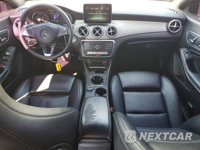 Zdjęcie 8 z 12 samochodu: 2018 MERCEDES-BENZ CLA 250 VIN:WDDSJ4EB9JN587736 - miniatura