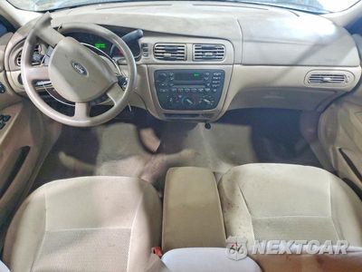 Zdjęcie 8 z 13 samochodu: 2005 FORD TAURUS SE VIN:1FAFP53295A143584 - miniatura