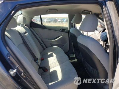 Zdjęcie 10 z 13 samochodu: 2015 KIA OPTIMA LX VIN:KNAGM4A74F5534259 - miniatura