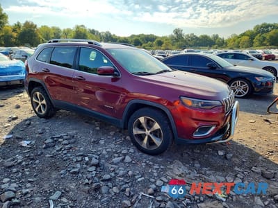 Czwarte zdjęcie samochodu z boku: 2019 JEEP CHEROKEE LIMITED VIN:1C4PJMDN1KD142653 - miniatura