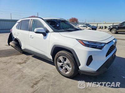Czwarte zdjęcie samochodu z boku: 2025 TOYOTA RAV4 XLE VIN:2T3W1RFV9SW412480 - miniatura
