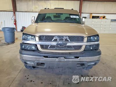 Piąte zdjęcie samochodu w środku: 2004 CHEVROLET SILVERADO K2500 VIN:1GCGK23U24F202800 - miniatura