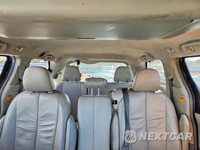 Zdjęcie 10 z 13 samochodu: 2011 TOYOTA SIENNA XLE 8-PASSENGER VIN:5TDYK3DC7BS053233 - miniatura