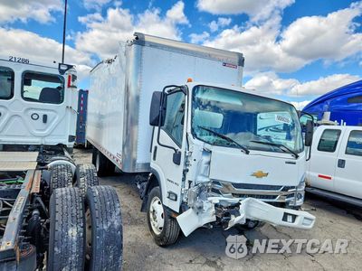 Czwarte zdjęcie samochodu z boku: 2024 CHEVROLET 5500XG BOX TRUCK VIN:54DEEW1D1RSR00818 - miniatura