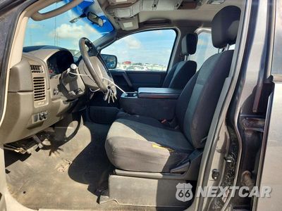 Zdjęcie 7 z 13 samochodu: 2004 NISSAN TITAN XE VIN:1N6AA07A74N572611 - miniatura