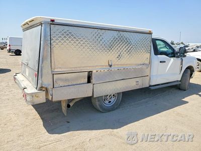 Trzecie zdjęcie samochodu z tyłu: 2024 FORD F250 SUPER DUTY VIN:1FTBF2AA4REE47229 - miniatura
