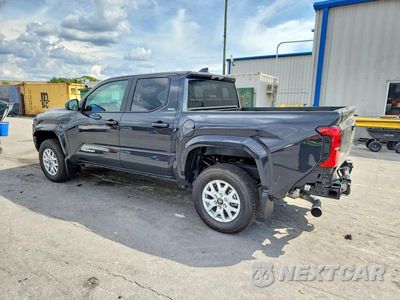 Drugie zdjęcie samochodu z przodu: 2026 TOYOTA TACOMA SR5 VIN:3TMKB5FN6TM071952 - miniatura