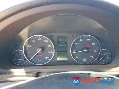 Zdjęcie 9 z 12 samochodu: 2005 MERCEDES-BENZ C 230K SPORT SEDAN VIN:WDBRF40J15A784467 - miniatura