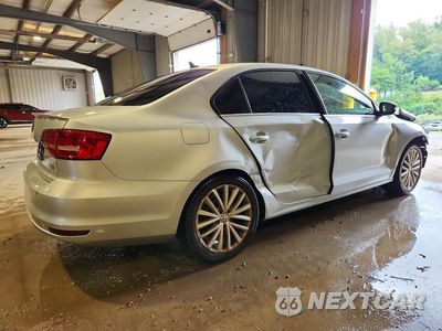 Trzecie zdjęcie samochodu z tyłu: 2015 VOLKSWAGEN JETTA SE VIN:3VWD17AJXFM213667 - miniatura