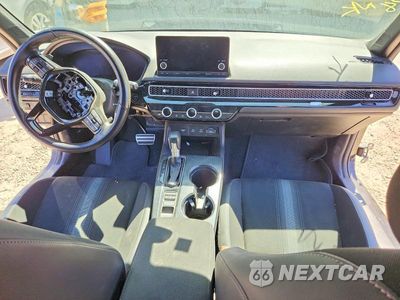 Zdjęcie 8 z 12 samochodu: 2025 HONDA CIVIC SPORT VIN:2HGFE4F87SH301042 - miniatura
