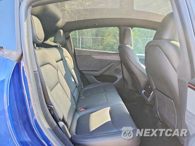 Zdjęcie 10 z 12 samochodu: 2026 TESLA MODEL Y VIN:7SAYGDEE5TF603142 - miniatura