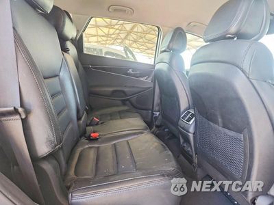 Zdjęcie 10 z 12 samochodu: 2016 KIA SORENTO LX VIN:5XYPGDA37GG164621 - miniatura