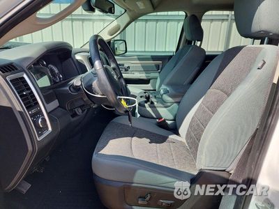 Zdjęcie 7 z 12 samochodu: 2019 RAM 1500 CLASSIC SLT VIN:1C6RR7LG7KS595846 - miniatura