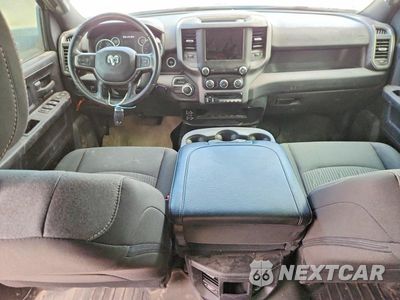 Zdjęcie 8 z 12 samochodu: 2023 RAM 2500 TRADESMAN VIN:3C6UR5HJ1PG634335 - miniatura