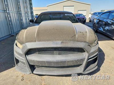 Piąte zdjęcie samochodu w środku: 2015 FORD MUSTANG VIN:1FA6P8TH1F5343312 - miniatura