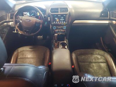 Zdjęcie 8 z 13 samochodu: 2018 FORD EXPLORER XLT VIN:1FM5K7D84JGA79170 - miniatura