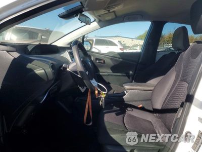 Zdjęcie 7 z 13 samochodu: 2018 TOYOTA PRIUS TWO VIN:JTDKBRFU6J3599231 - miniatura