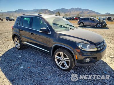Czwarte zdjęcie samochodu z boku: 2016 VOLKSWAGEN TIGUAN S VIN:WVGBV7AX1GW607462 - miniatura