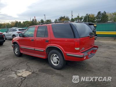 Drugie zdjęcie samochodu z przodu: 1998 CHEVROLET BLAZER VIN:1GNDT13W9W2171297 - miniatura