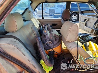 Zdjęcie 10 z 12 samochodu: 1986 BMW 325 E AUTOMATIC VIN:WBAAE6404G1702164 - miniatura