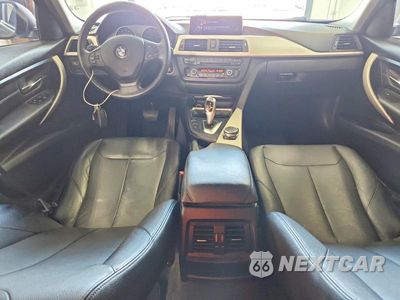 Zdjęcie 8 z 12 samochodu: 2015 BMW 320 I XDRIVE VIN:WBA3C3C57FK201384 - miniatura