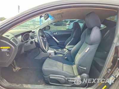 Zdjęcie 7 z 12 samochodu: 2010 HYUNDAI GENESIS COUPE 2.0T VIN:KMHHT6KD7AU027943 - miniatura