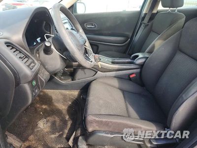 Zdjęcie 7 z 12 samochodu: 2018 HONDA HR-V LX VIN:3CZRU5H39JM706318 - miniatura