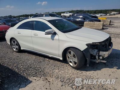 Czwarte zdjęcie samochodu z boku: 2017 MERCEDES-BENZ CLA 250 VIN:WDDSJ4EB3HN427409 - miniatura