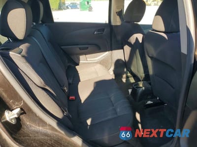 Zdjęcie 10 z 12 samochodu: 2015 CHEVROLET SONIC LT VIN:1G1JC6SG0F4125051 - miniatura