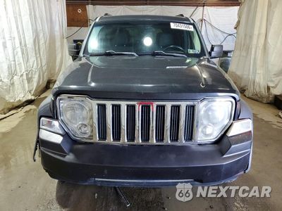 Piąte zdjęcie samochodu w środku: 2011 JEEP LIBERTY SPORT VIN:1J4PN2GK9BW523353 - miniatura