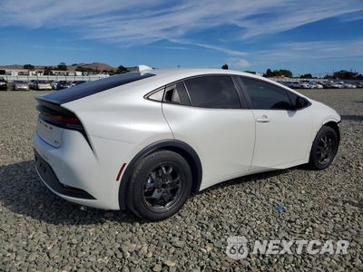 Trzecie zdjęcie samochodu z tyłu: 2025 TOYOTA PRIUS LE VIN:JTDACAAU2S3059586 - miniatura