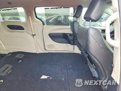 Zdjęcie 11 z 13 samochodu: 2020 CHRYSLER PACIFICA TOURING L VIN:2C4RC1BGXLR117884 - miniatura