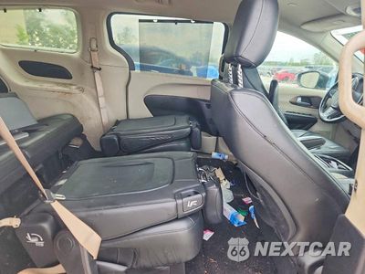 Zdjęcie 11 z 13 samochodu: 2017 CHRYSLER PACIFICA TOURING L VIN:2C4RC1BG1HR670771 - miniatura